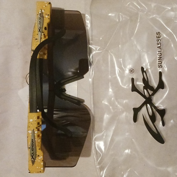 XLOOP Sunglasses. NWT. UV400 Protection. - Picture 7 of 7